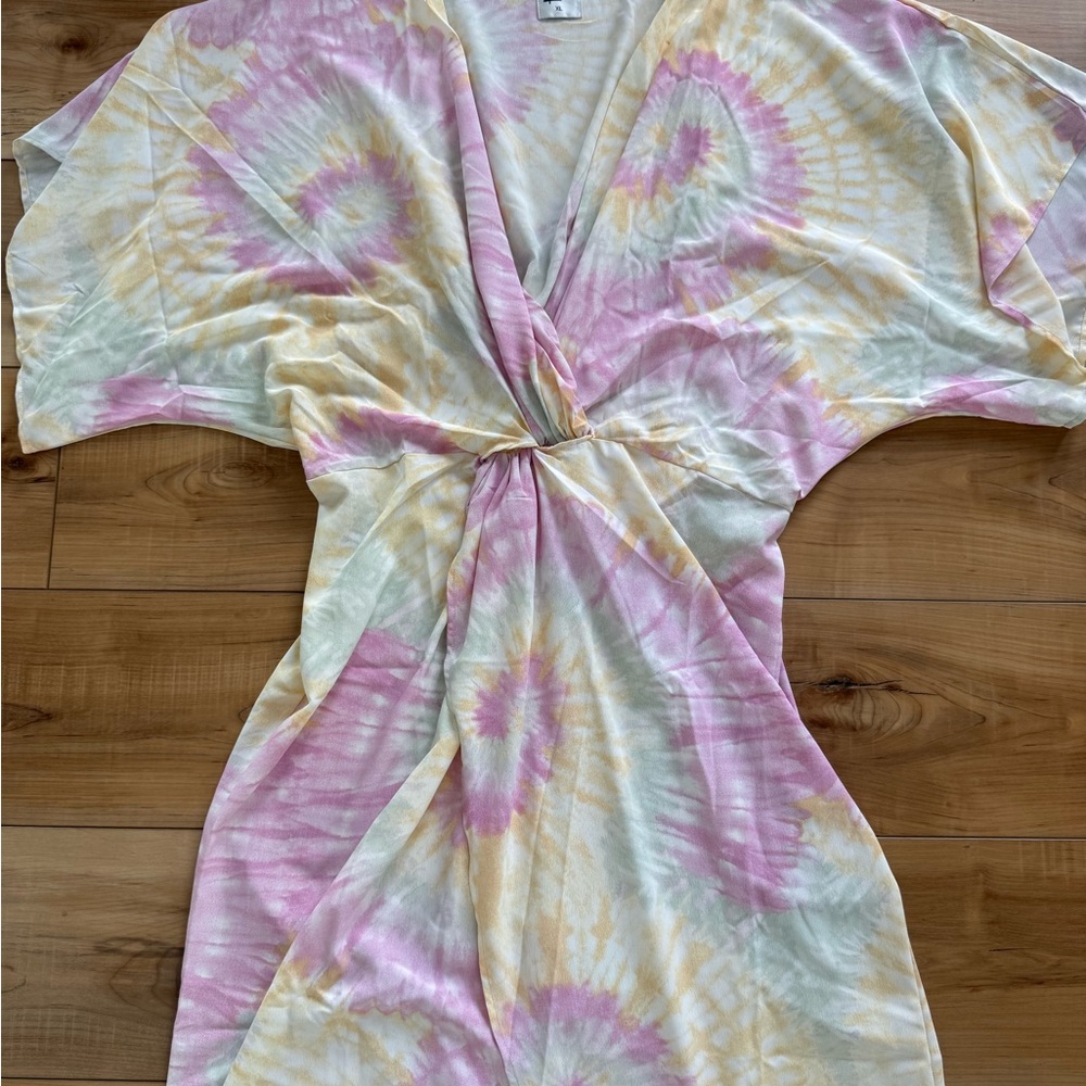 Lezat Tie-Dye Kimono Dress